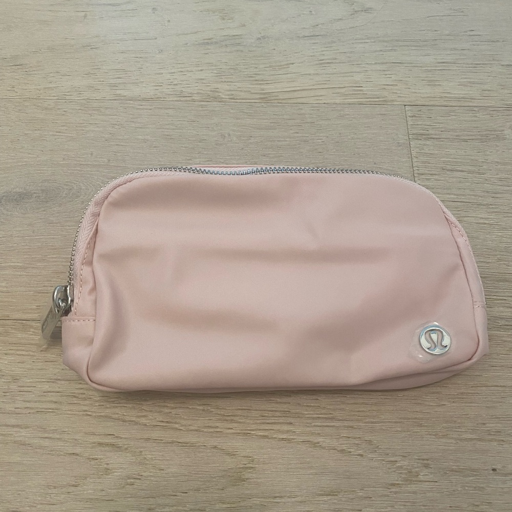 Lululemon Athletica Baby Pink Everywhere Belt Bag NWT Sold Out Online